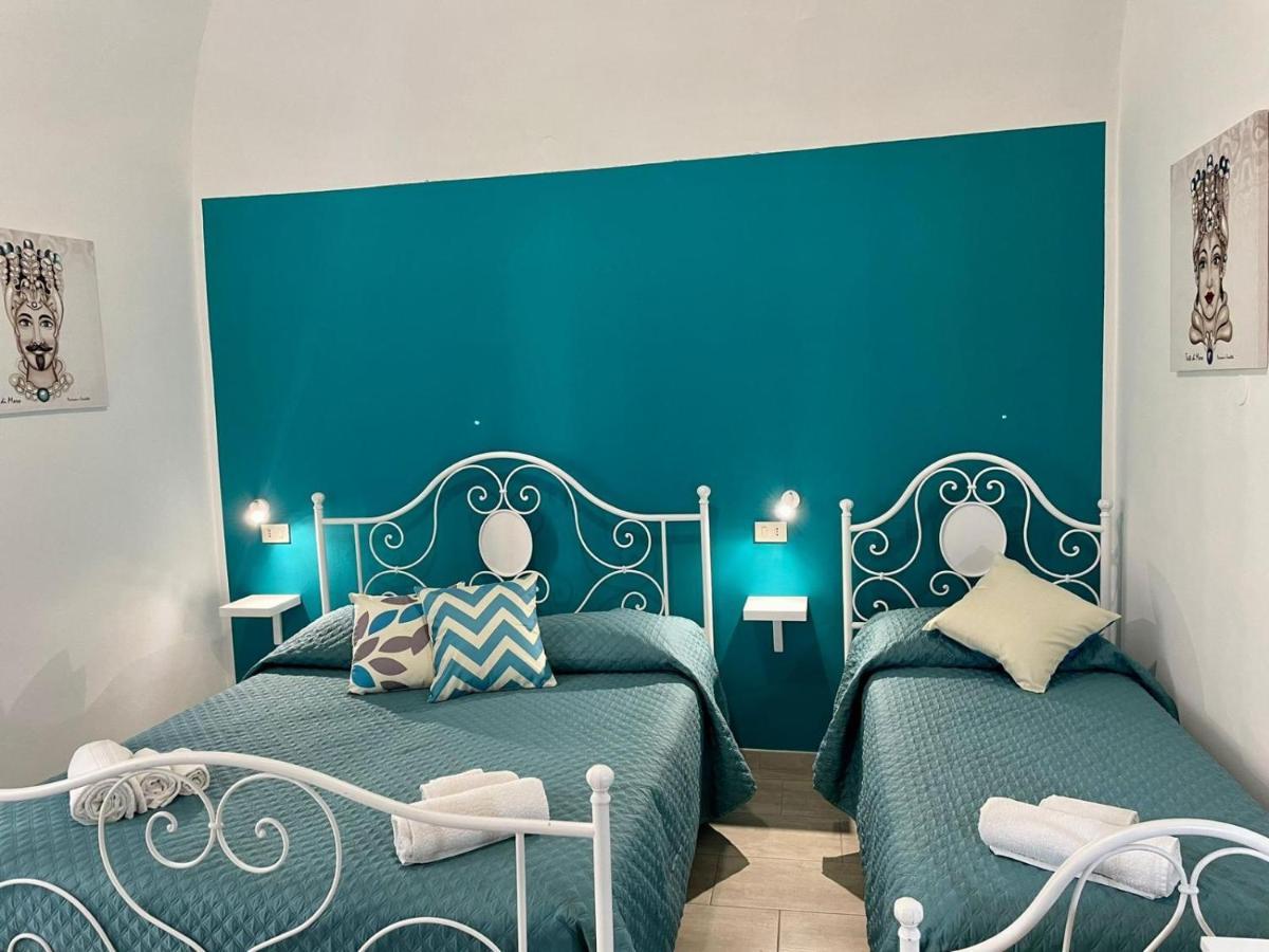 ホテル Casa Vittoria パレルモ エクステリア 写真