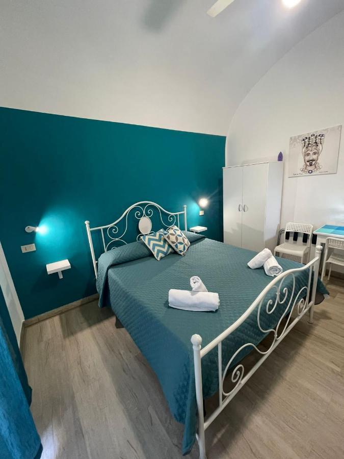 ホテル Casa Vittoria パレルモ エクステリア 写真