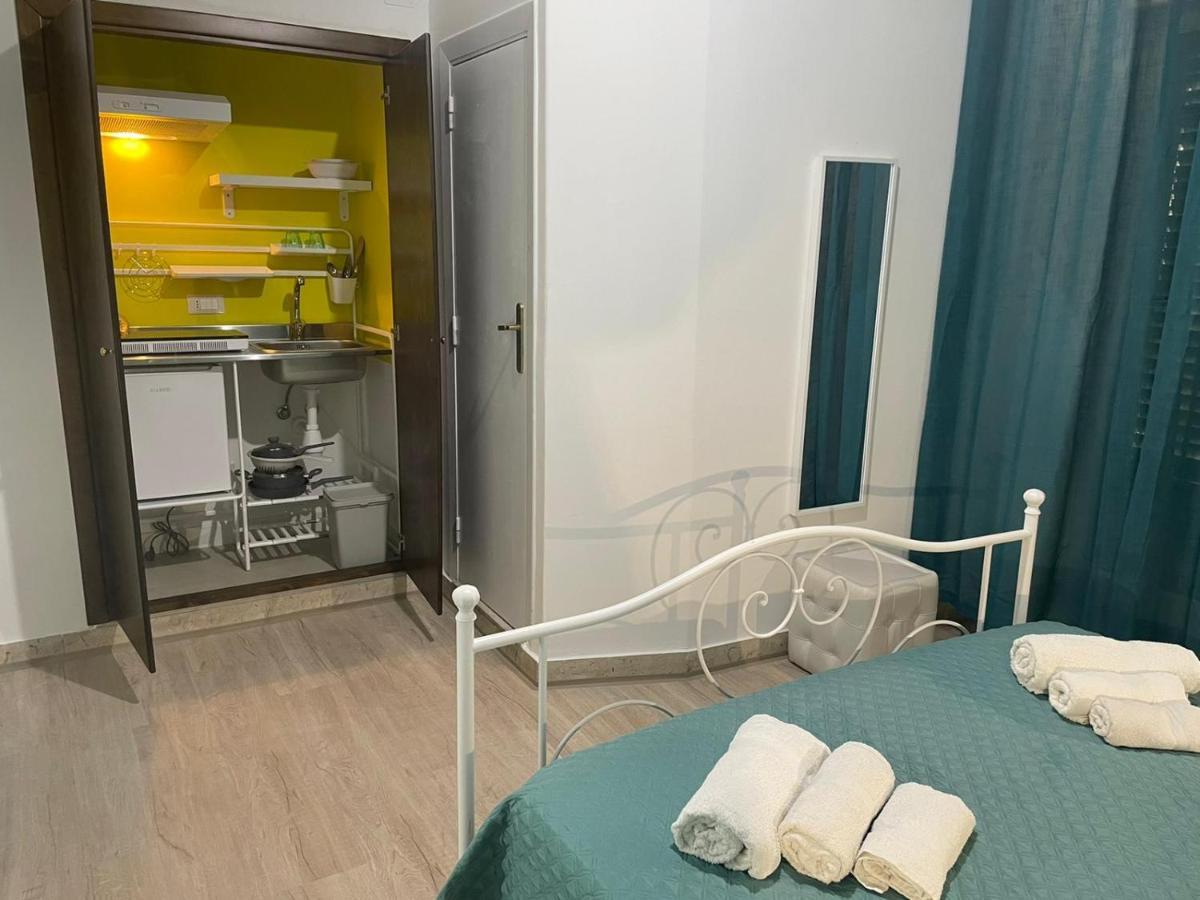 ホテル Casa Vittoria パレルモ エクステリア 写真
