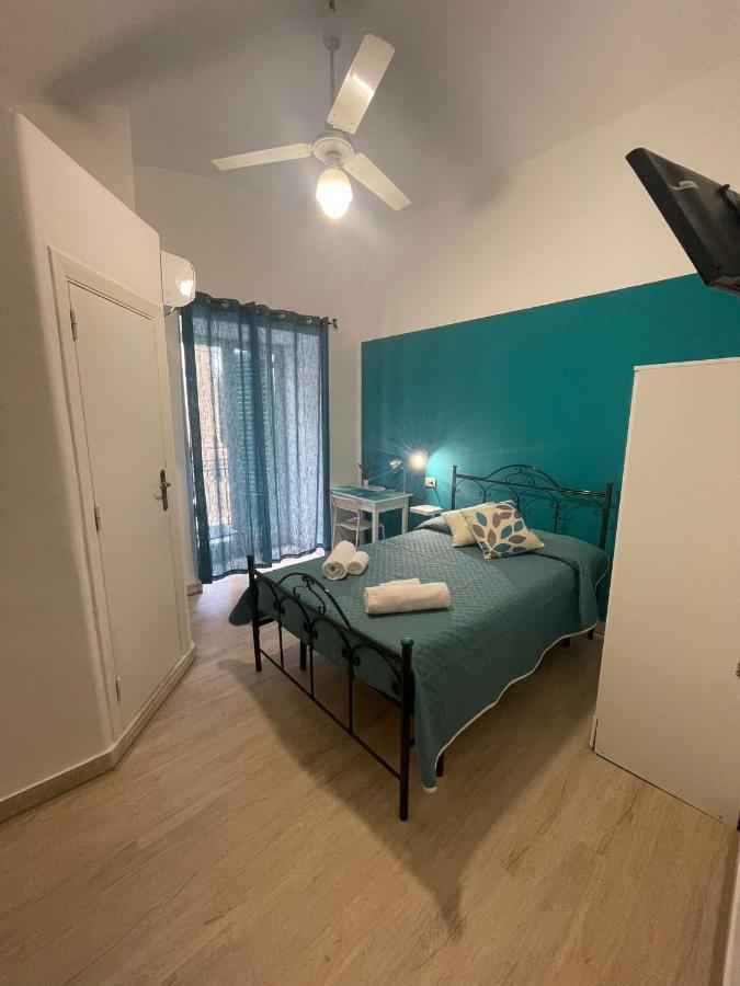ホテル Casa Vittoria パレルモ エクステリア 写真