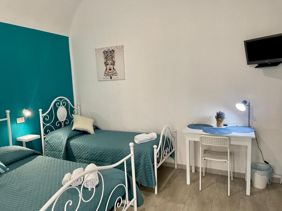 ホテル Casa Vittoria パレルモ エクステリア 写真
