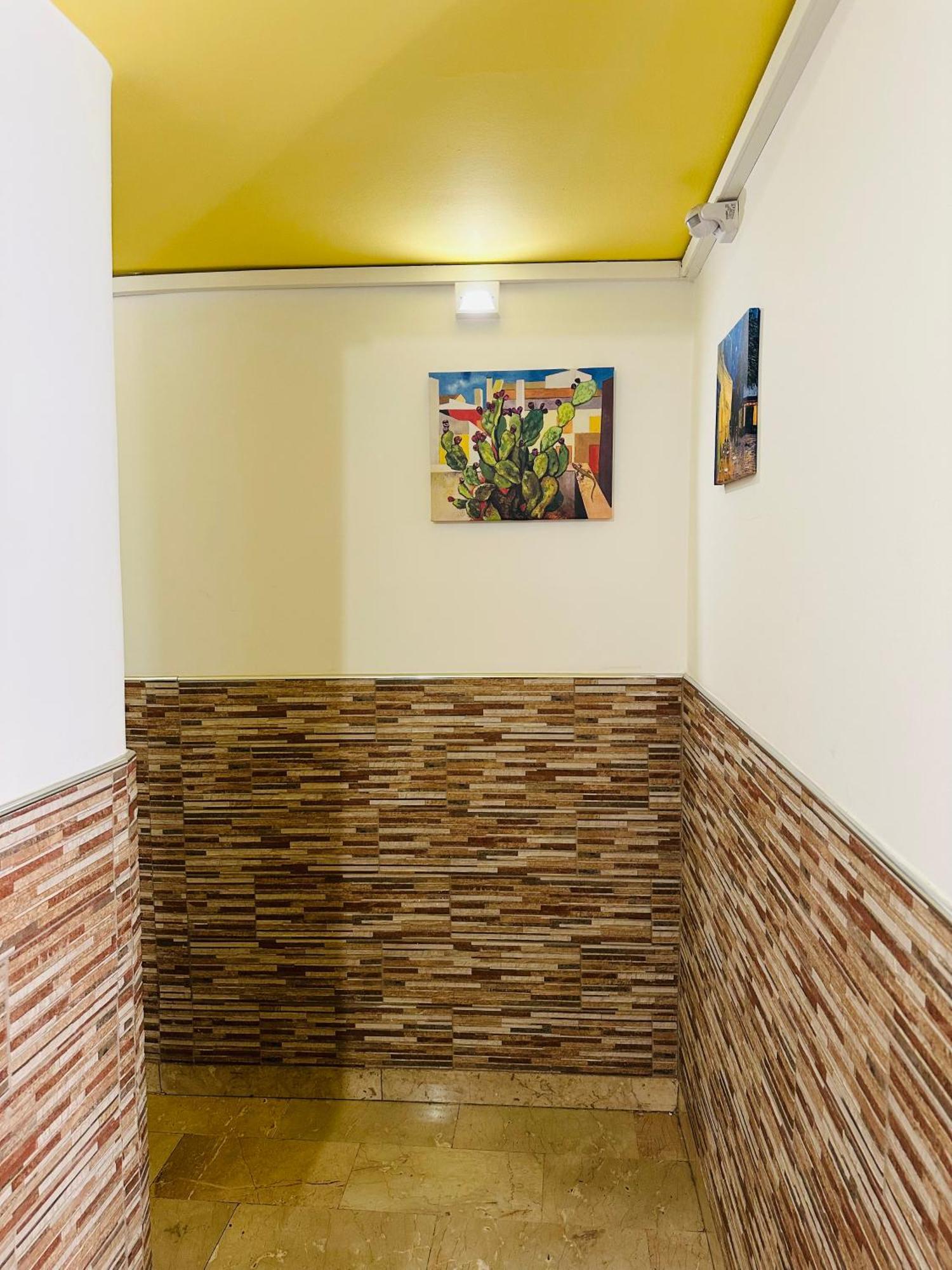 ホテル Casa Vittoria パレルモ エクステリア 写真