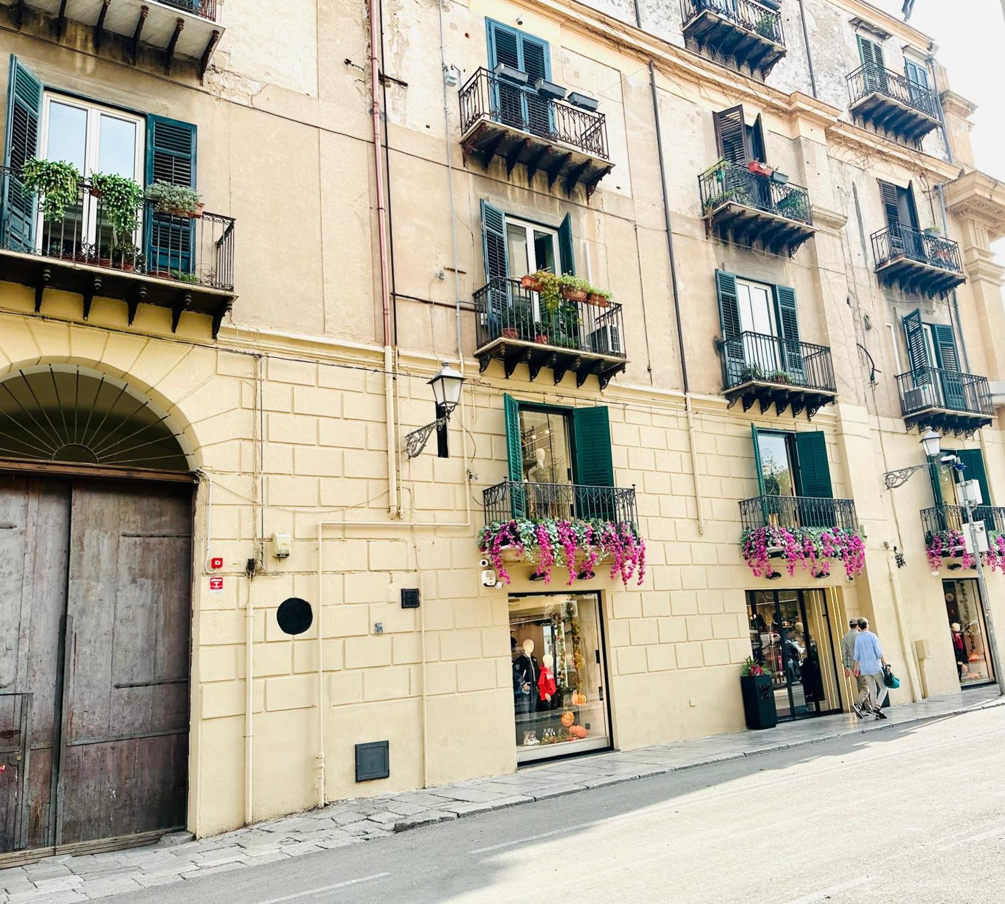 ホテル Casa Vittoria パレルモ エクステリア 写真